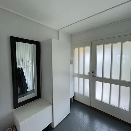 Apartment Til Leie I Sommer, Naerhet Til Og Sentrum