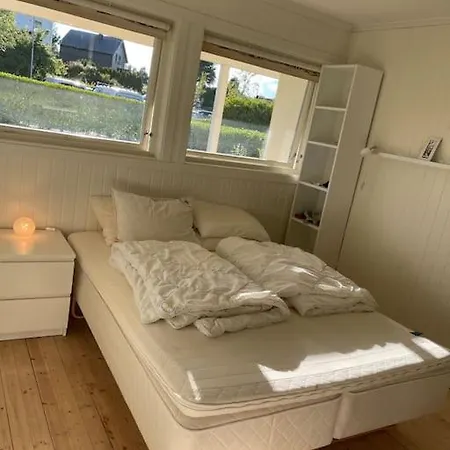 Apartment Til Leie I Sommer, Naerhet Til Og Sentrum *