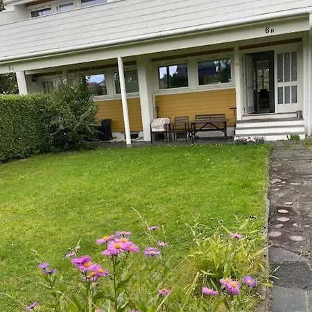 Apartment Til Leie I Sommer, Naerhet Til Og Sentrum
